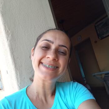 Babysitter in São José do Rio Preto: Priscila