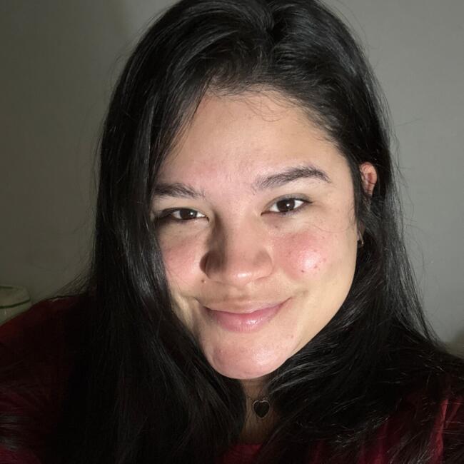 Babysitter in Gżira: Yesscia