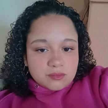 Babá em Bagé: Isis