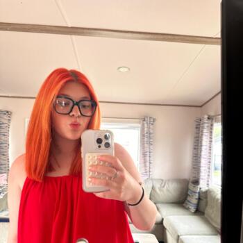 Babysitter in Chesterfield: Eleanor