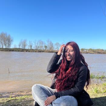 Niñera en Grand Bourg: Naiara