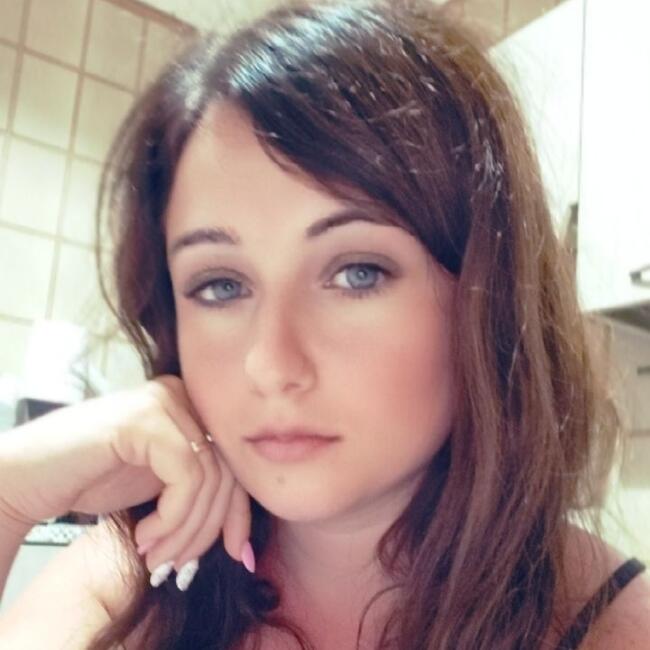 Babysitter a Taranto: Luana