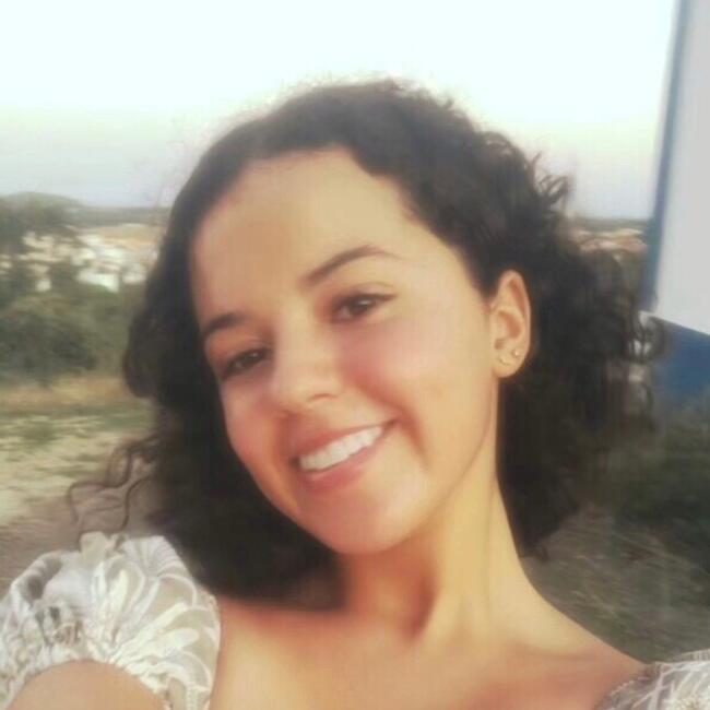 Babysitter in Cascais: Joana