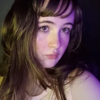 Babysitter in Fazenda Rio Grande: Larissa