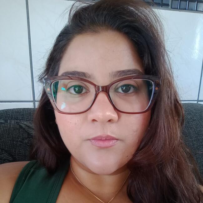 Babysitter in Mangaratiba: Marcelle