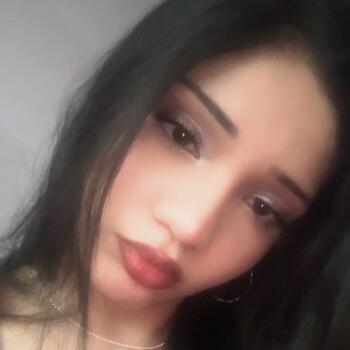 Baby-sitter in Surrey: Natalia