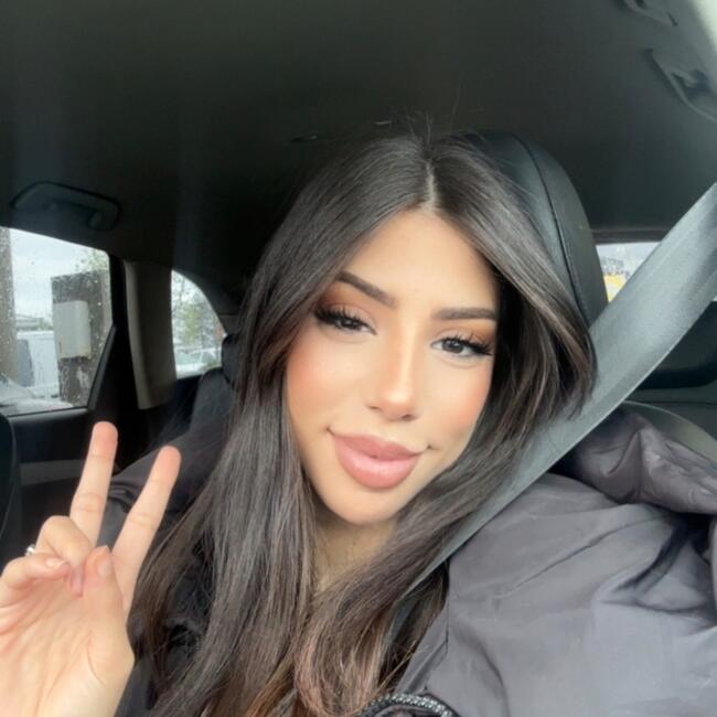 Babysitter in Anglet: Hasna