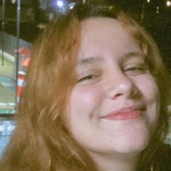 Babysitter in São Sebastião: Alice