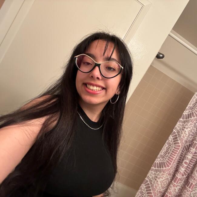 Babysitter in Everett (Washington): Miriam