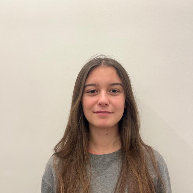 Babysitter in Paris: Magdalène