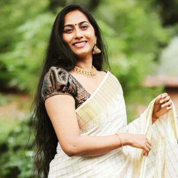 Babysitter in Kochi: Nisha