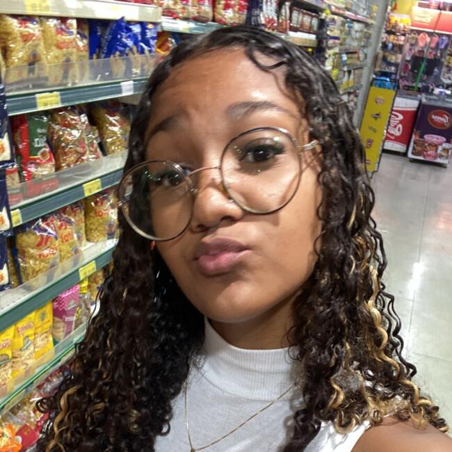 Babysitter in Parauapebas: Islany nicolle