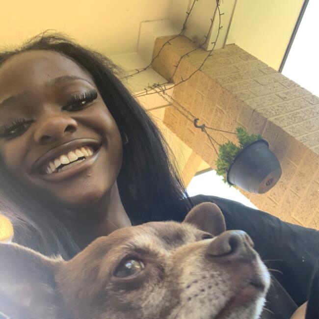 Babysitter in Geelong: Happy