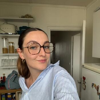 Babysitter in Le Mans: Caroline