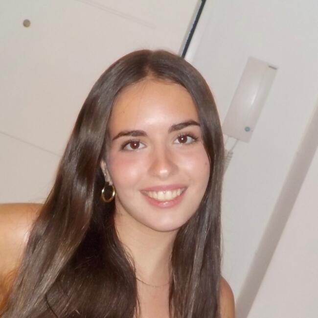 Canguro en Picaña: Julia