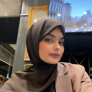 جليسة أطفال في رباط: Maha