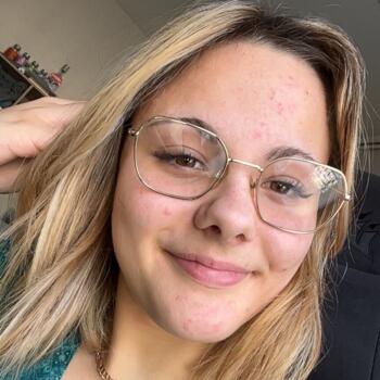 Babysitter in Argentan: Maeliss