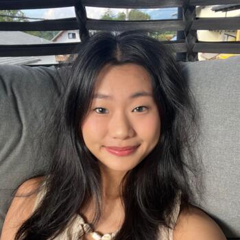 Babysitter in Singapore Island: Vera