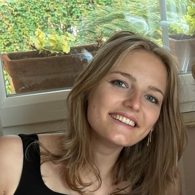 Bébiszitter Szeged területén: Rebeka