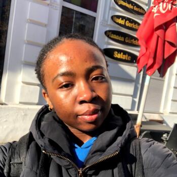 Babysitter in Magdeburg: Glory