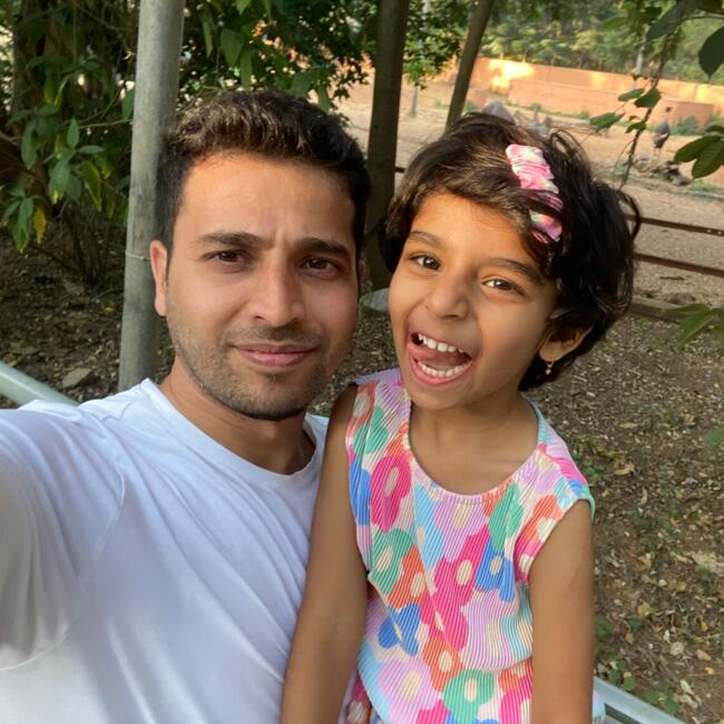 हैदराबाद में बेबीसिटिंग की नौकरी: Syed Atif