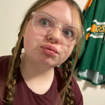 Baby-sitter in Saskatoon: Alyssa