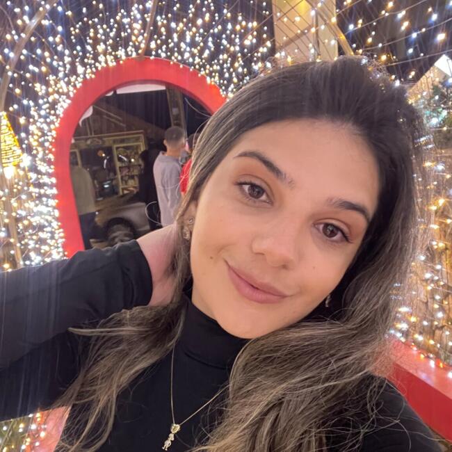 Babysitting job in Nova Serrana: Bruna