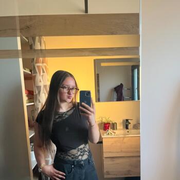 Babysitter in Le Syndicat: Anaëlle
