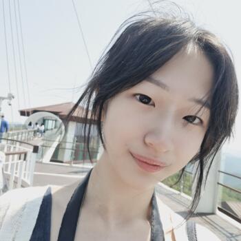 Babysitter in Seoul: Brianna