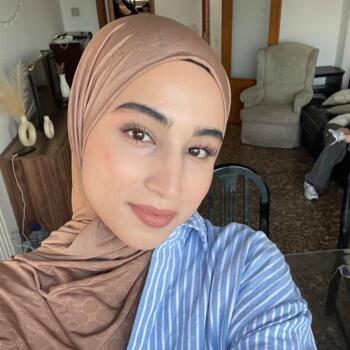 Babysitter in Huesca: Yasmin