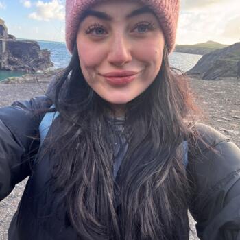 Babysitter in Leeds: Immi