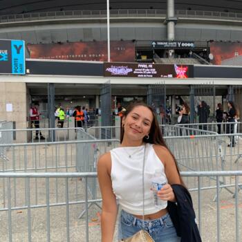 Babysitter in Valencia: Emma