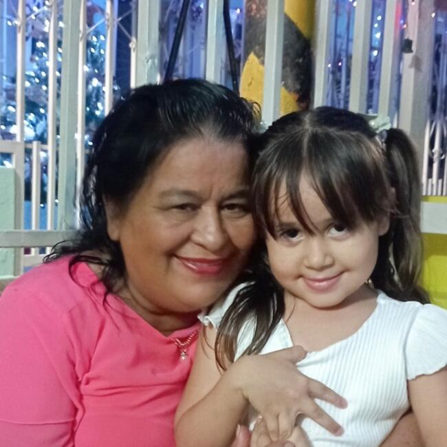 Babysitter in Girardot City: Mary