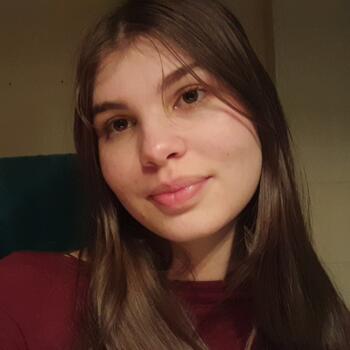 Babysitter in Clermont-Ferrand: Sarah