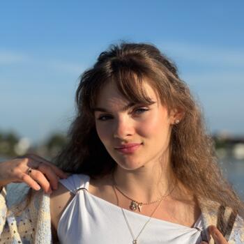 Babysitter Bordeaux: Flora