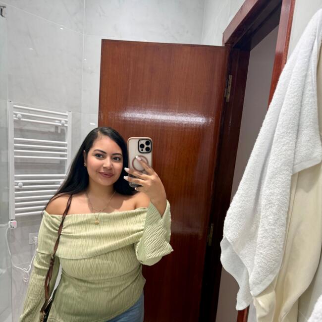 Babysitter in Colombes: Hasnaa