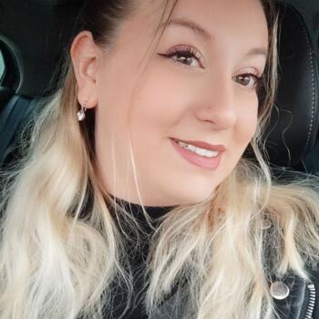 Baby-sitter Villiers-en-Plaine: Léa