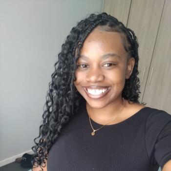 Babysitter in Midrand: Hulisani Ronelle Rambau