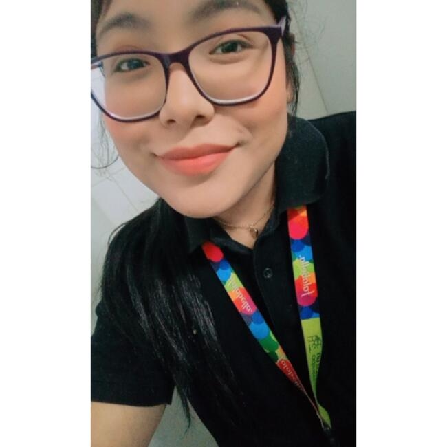 Babysitter in Ate: Roxana