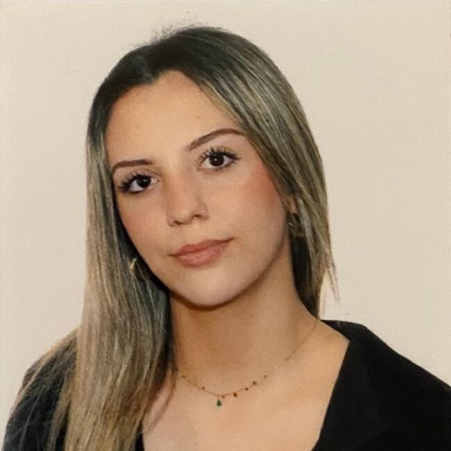 Babysitter στην περιοχή Ιωάννινα: Χριστίνα