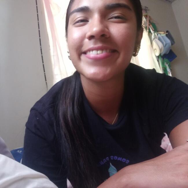 Babysitter in Vista Alegre: Carolina