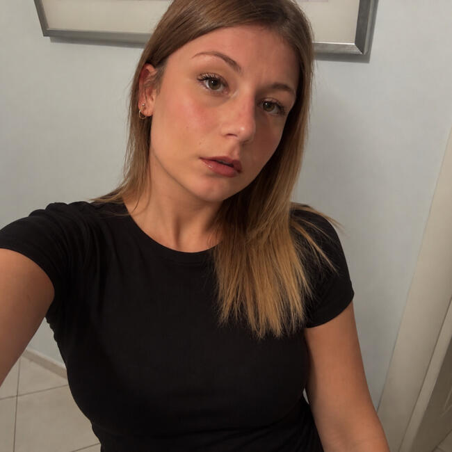 Babysitter in Castano Primo: Veronica