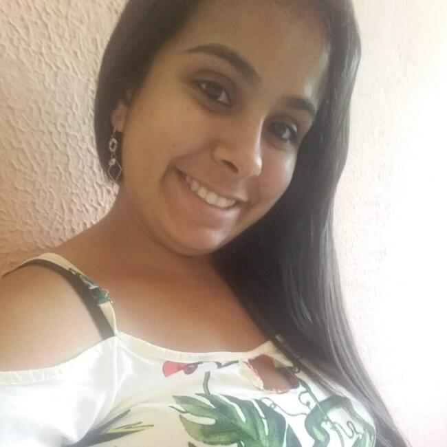 Babysitter in São Paulo: Camila