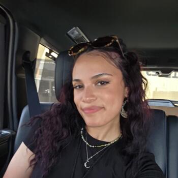 Babysitter in Spring (Texas): Lana