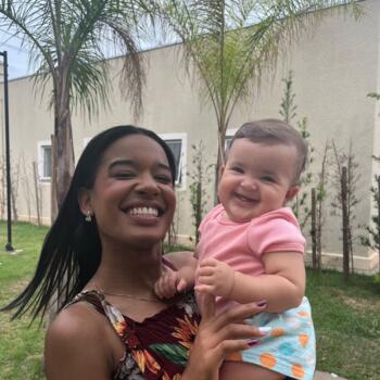 Babysitter in Cajuru: Jaiane