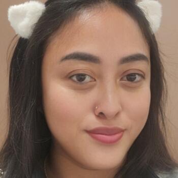 Babysitter in Dubai: Jane