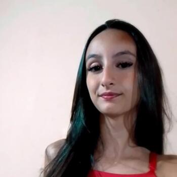 Babysitter in Carapicuíba: Raianny Figueredo