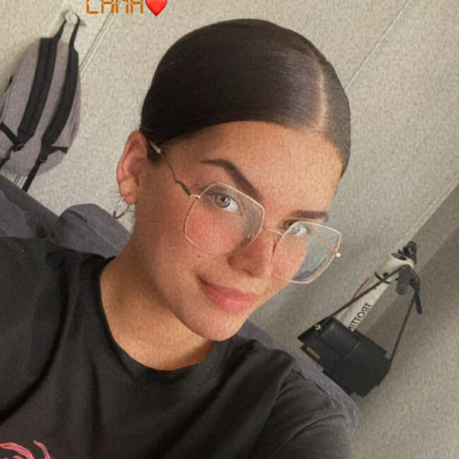 Babysitter in Rouen: Lana