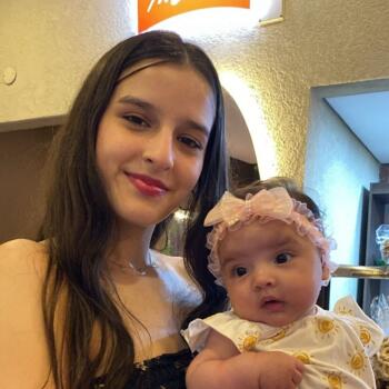 Trabajo para niñera en Asunción: trabajo de niñera Aramy