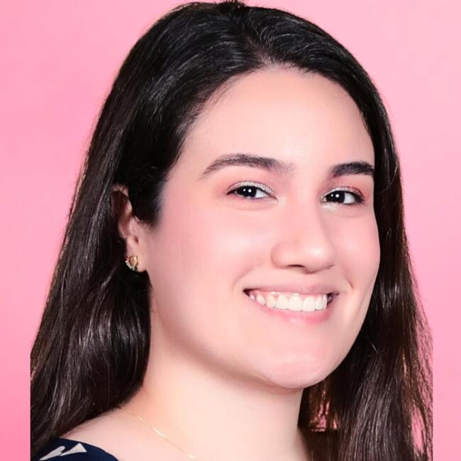 Babysitter in Uberlândia: Maria Luiza